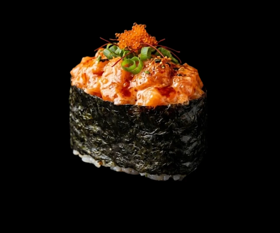 Spicy Salmon Gunkan